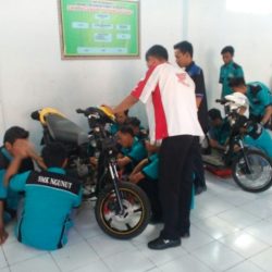 TEKNIK dan BISNIS SEPEDA MOTOR